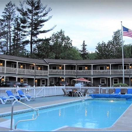 Mt. Madison Inn&Suites Gorham Extérieur photo