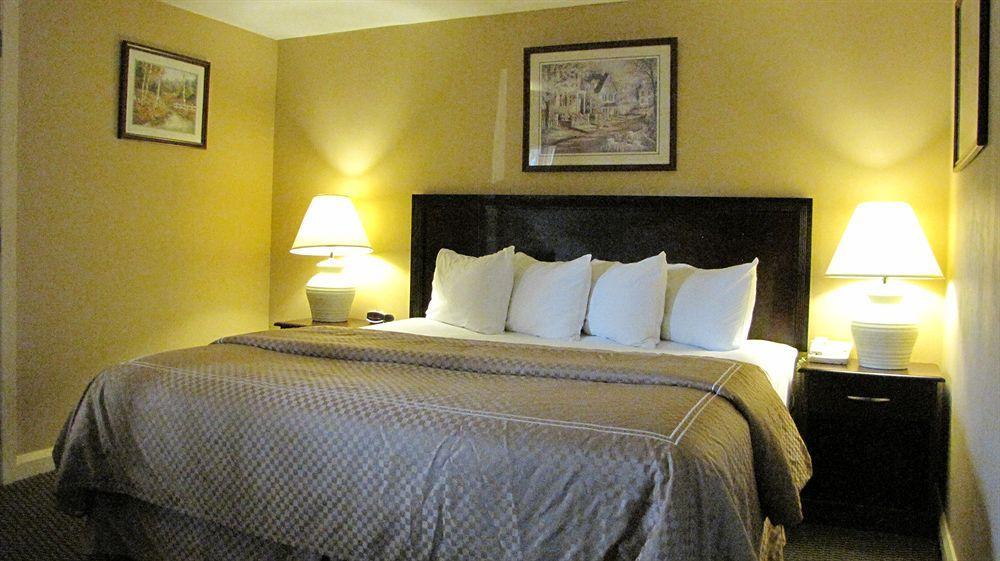 Mt. Madison Inn&Suites Gorham Extérieur photo