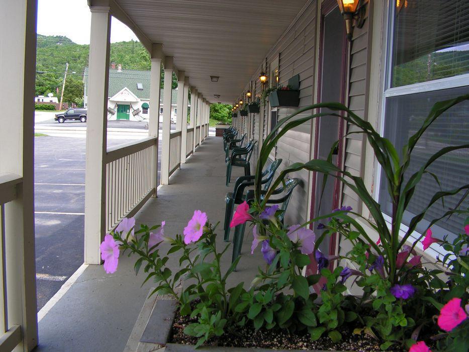 Mt. Madison Inn&Suites Gorham Extérieur photo