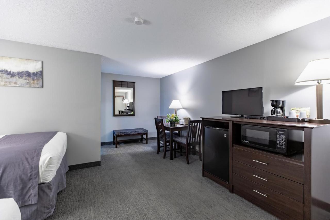 Mt. Madison Inn&Suites Gorham Extérieur photo