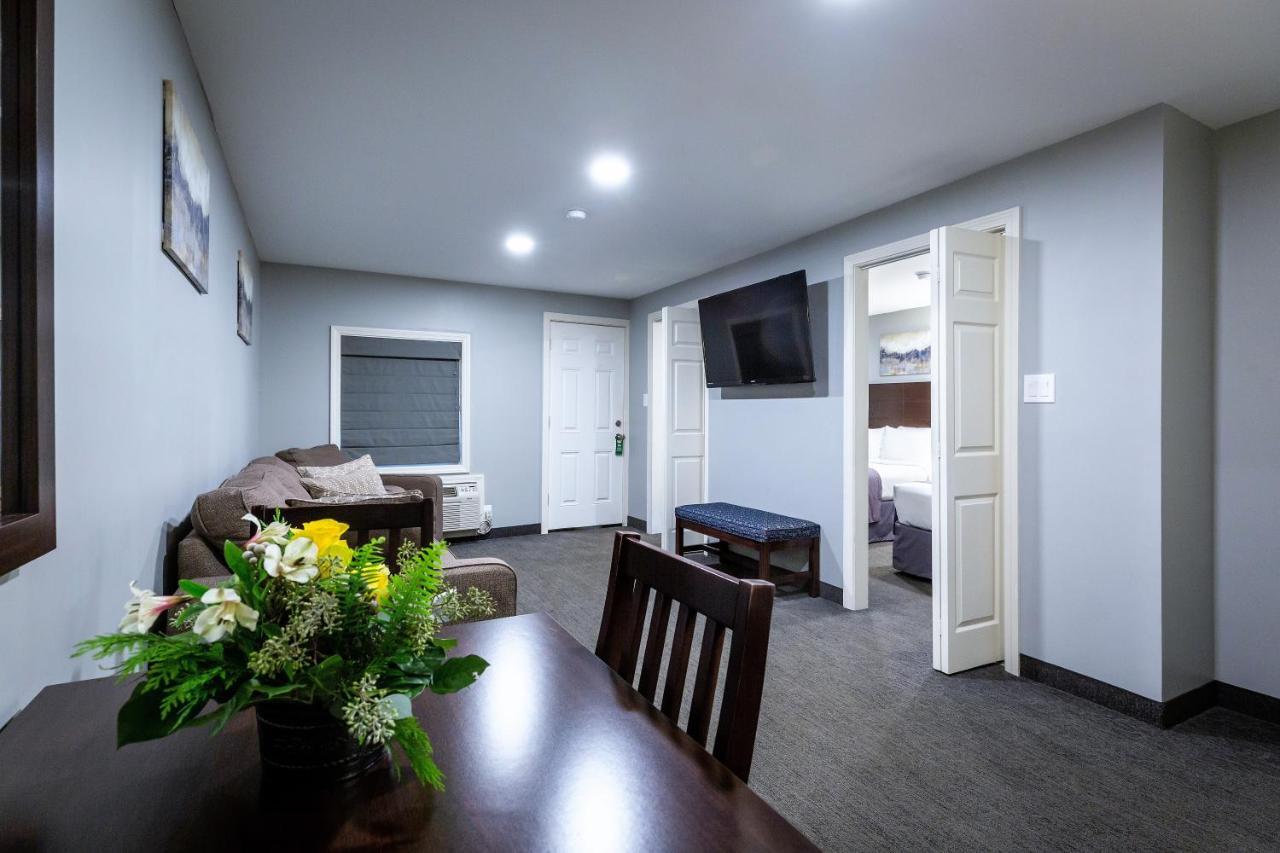 Mt. Madison Inn&Suites Gorham Extérieur photo