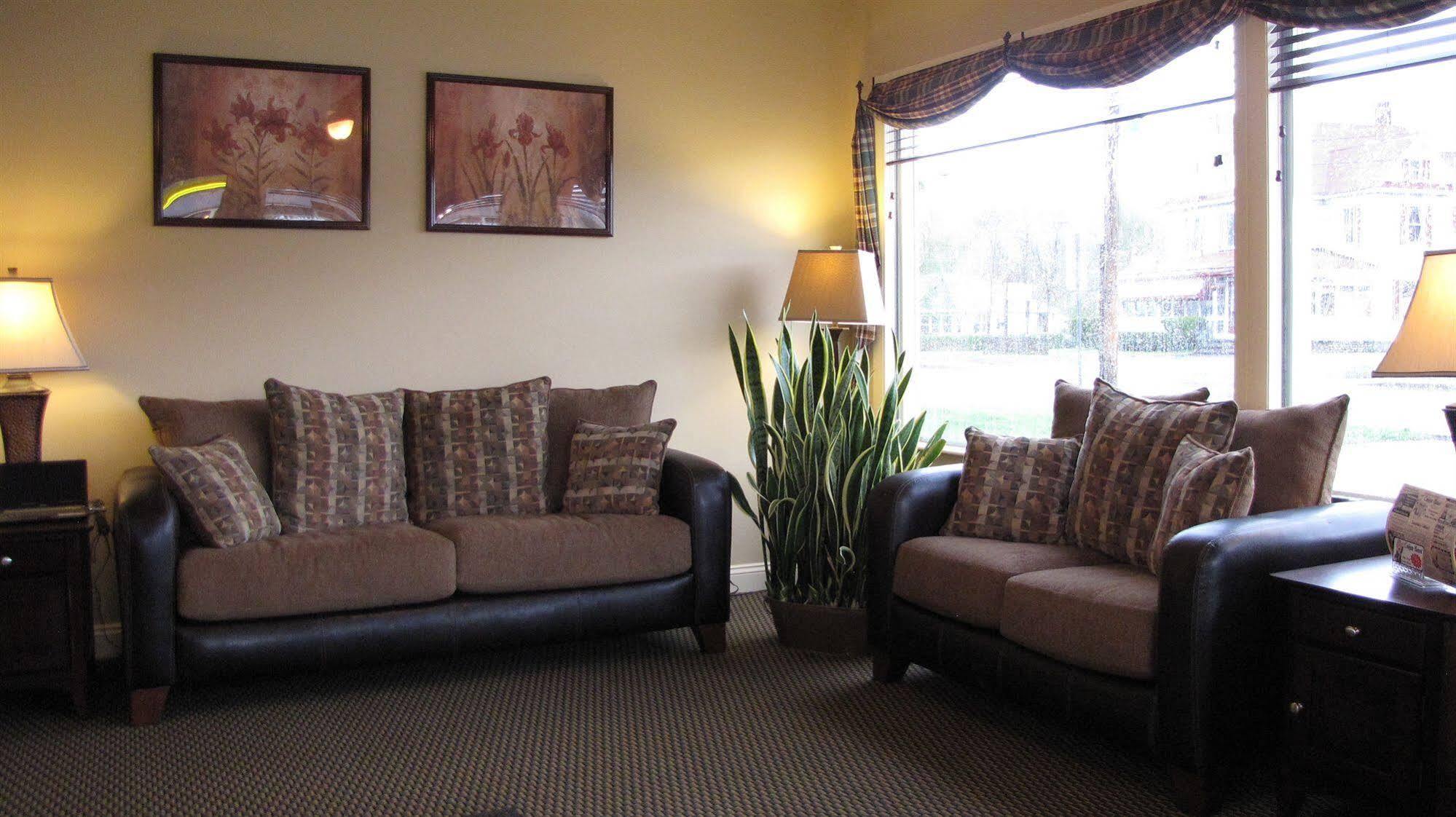 Mt. Madison Inn&Suites Gorham Extérieur photo